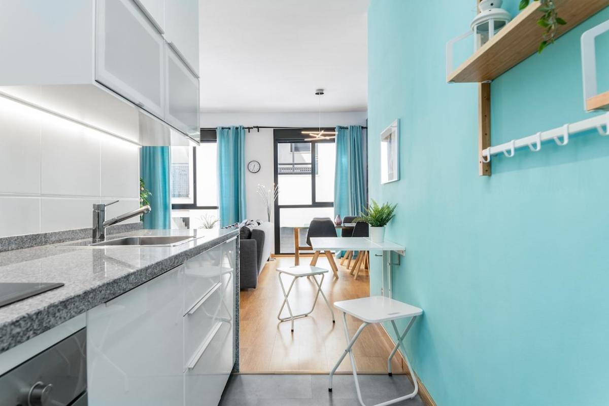 -Malagasunapts- Modern Citycentre Pool&Parking מראה חיצוני תמונה