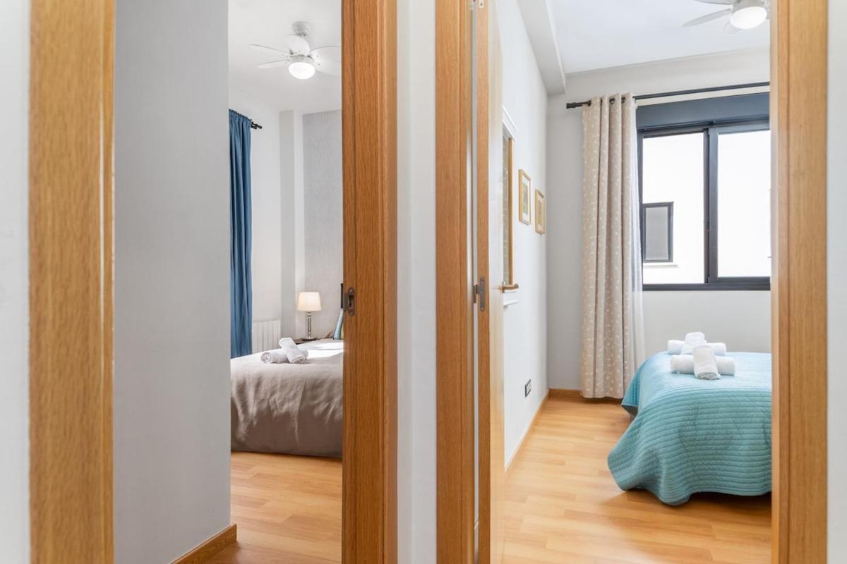 -Malagasunapts- Modern Citycentre Pool&Parking מראה חיצוני תמונה