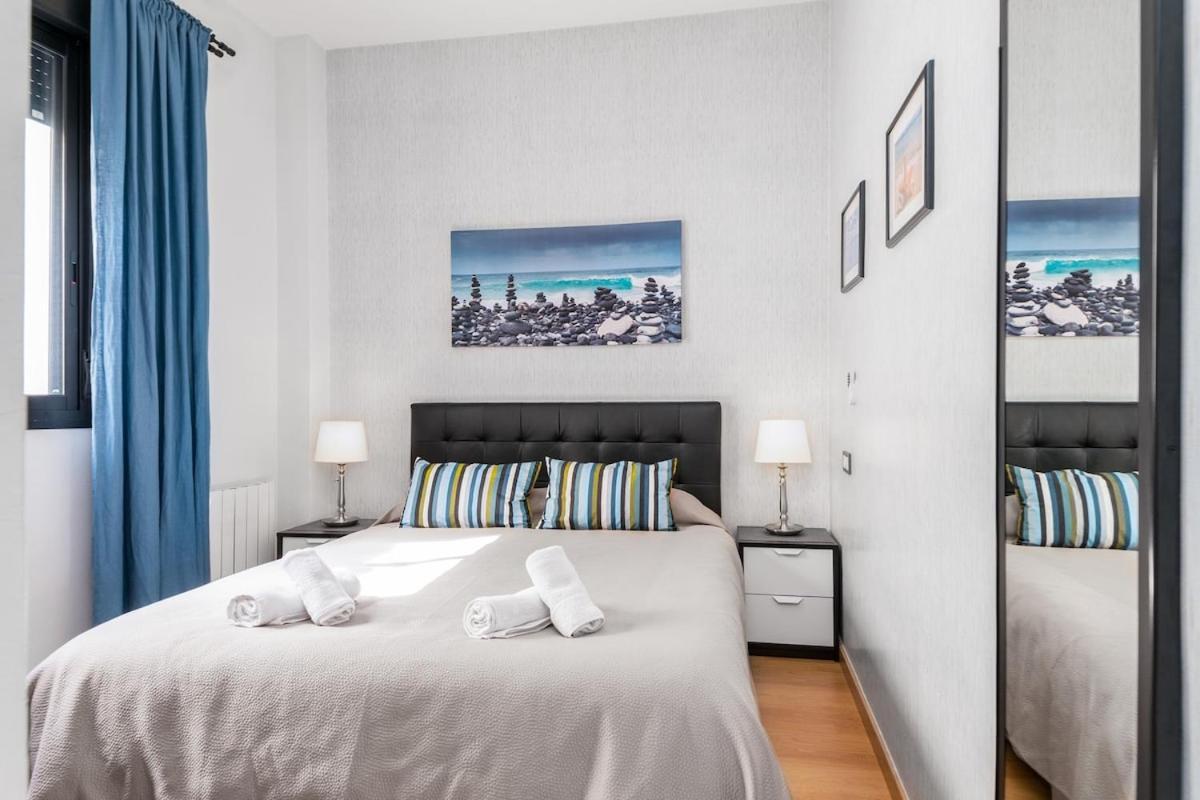 -Malagasunapts- Modern Citycentre Pool&Parking מראה חיצוני תמונה